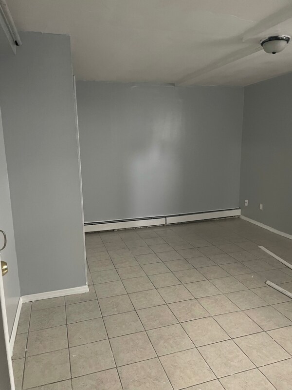 Building Photo - 74 Calla St