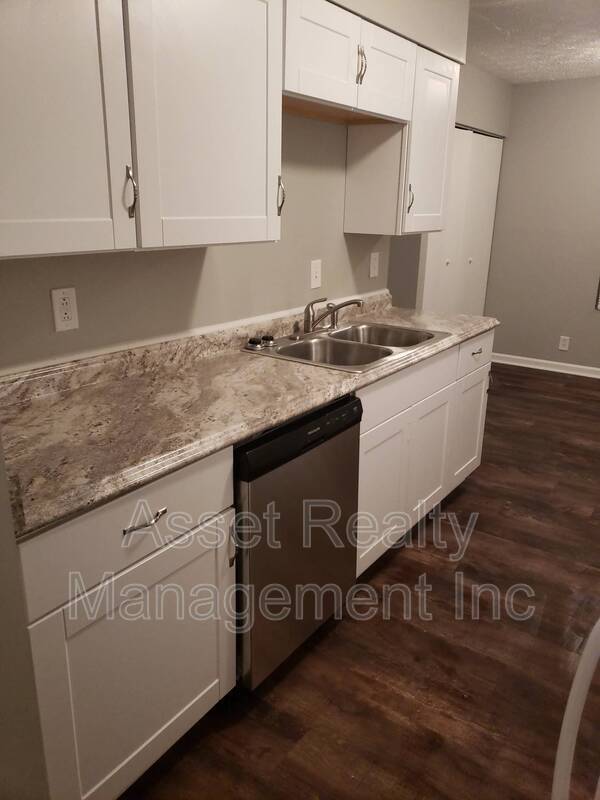 Foto del edificio - 9157 Cedarpark Ln NW