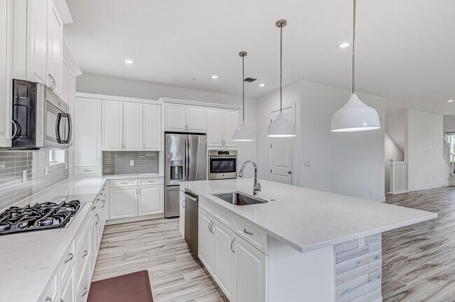 Building Photo - 4126 Faraday Wy