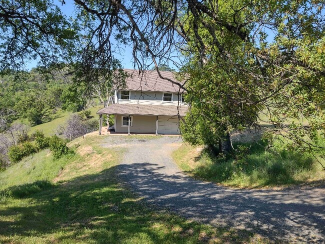 Building Photo - 10379 Dewell Rd Ext