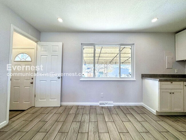 Foto del edificio - 2755 N Humboldt St