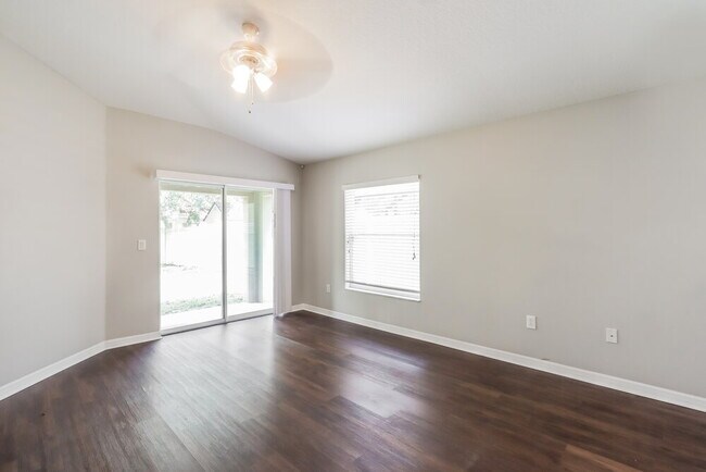 Building Photo - 7334 Lumber Port Dr
