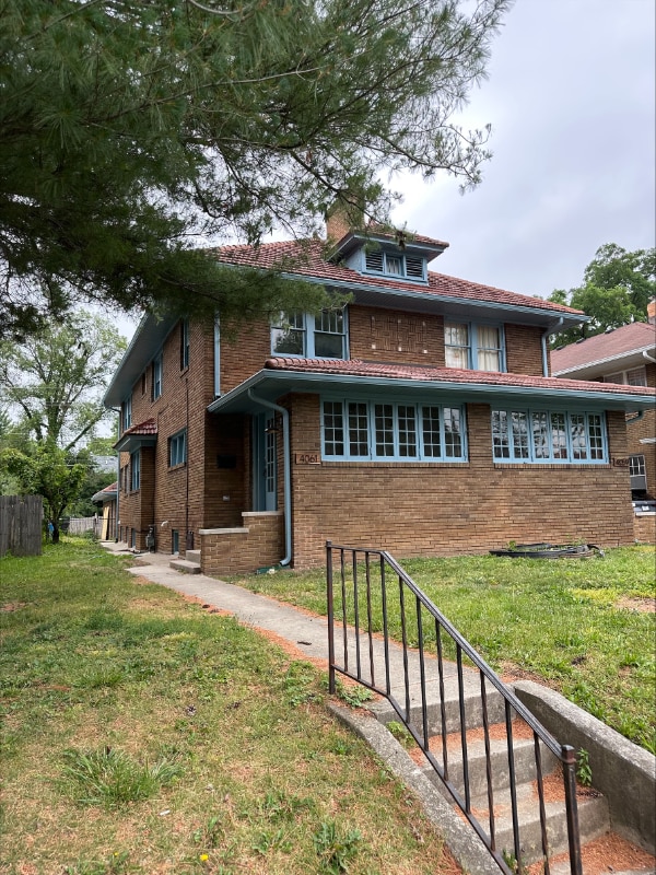 Building Photo - 4061 Central Ave