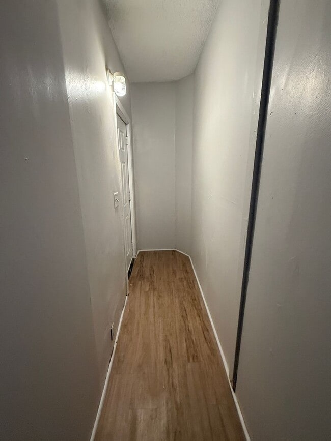 Foto del edificio - 658 Cooper St