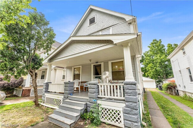 Foto del edificio - 2508 Montclair Ave