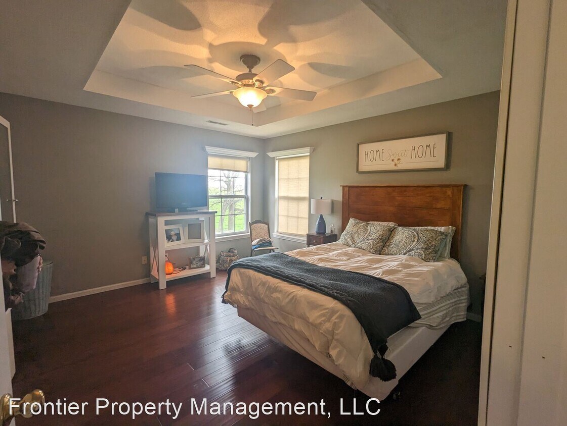 3 br, 2 bath House 16823 Klinton Drive House Rental in Boonville