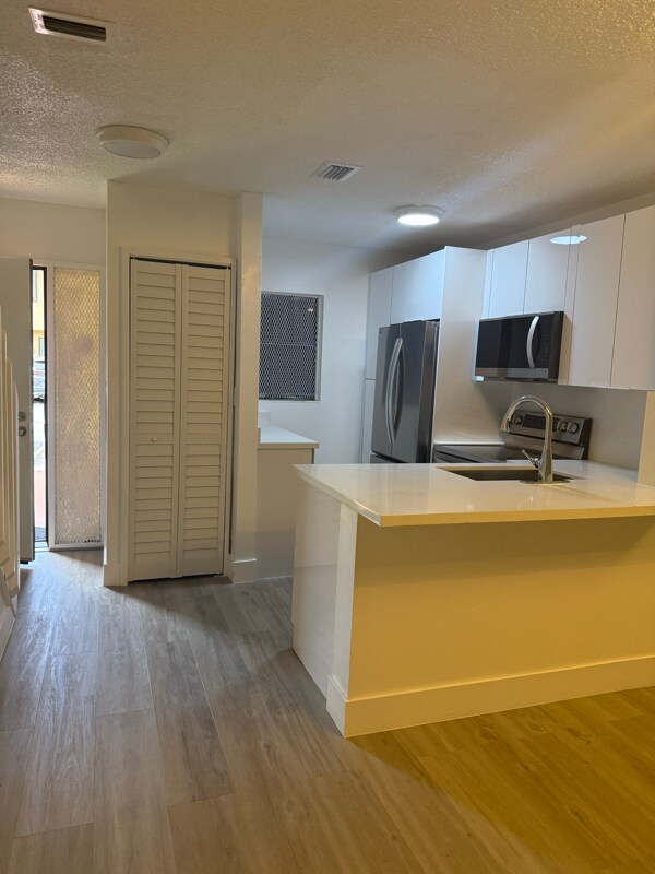 Building Photo - 6866 NW 173rd Dr