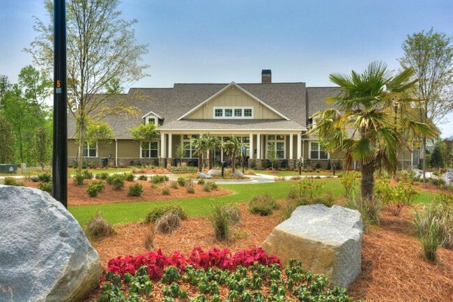 Building Photo - Lullwater At Riverwood