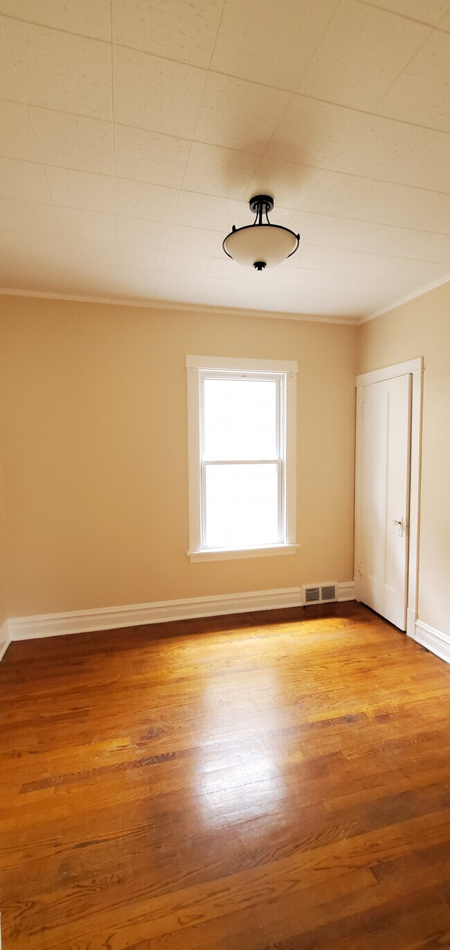 Bedroom 1 - 5816 N Rockwell St