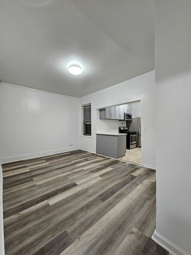 Living room with open concept kitchen - 3720 27th St
