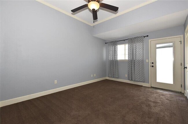 Foto del edificio - 12304 NW Fox Creek Drive