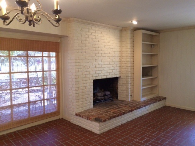 Foto del edificio - 2555 Hundred Oaks Ave