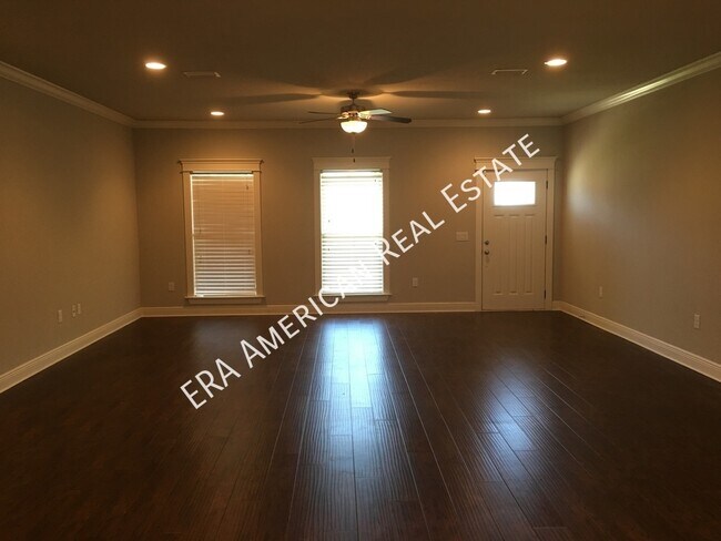 Foto del edificio - 4 bedroom Holley by the Sea
