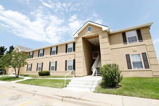 Edificio - Rolling Hills at Elm Creek