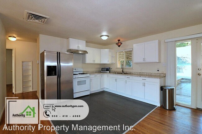 Foto del edificio - 4 br, 2 bath House - 2922 West Way