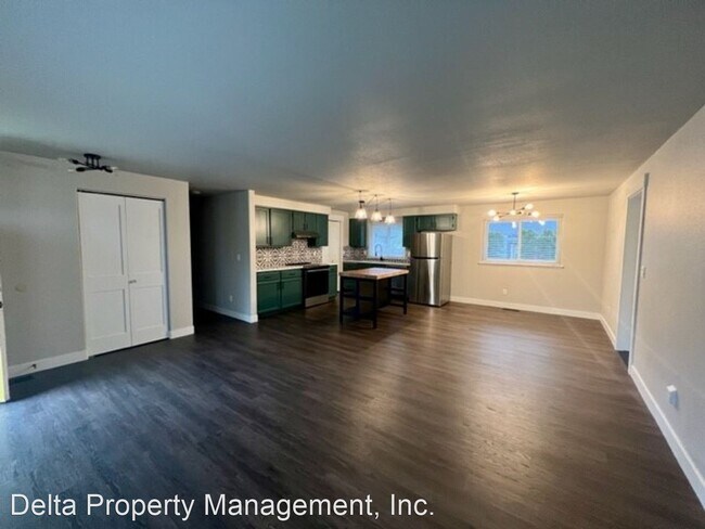 Foto del edificio - 3 br, 2 bath House - 131 75th ST SW