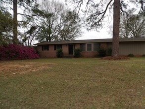 Building Photo - 1810 Dauphin St Ext