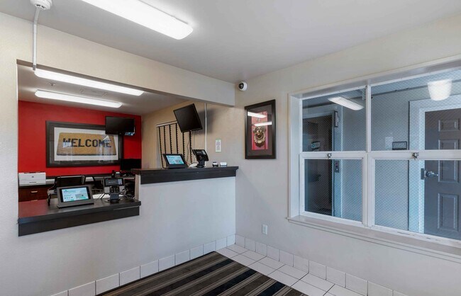 Building Photo - Furnished Studio-Sacramento - White Rock Rd.