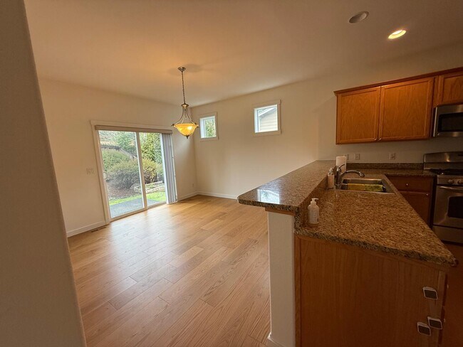 Comedor formal - 235 245th Pl NE