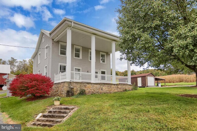 Building Photo - 207 Parkenson Rd
