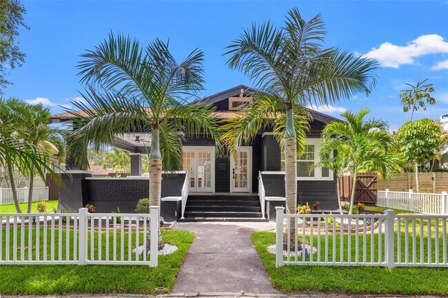 Building Photo - 2830 2nd Ave N