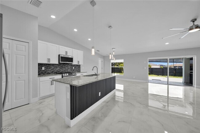 Foto del edificio - 3095 NW 4th Pl