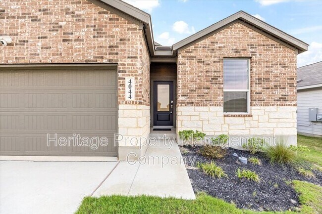 Building Photo - 4044 Rock Ml Dm