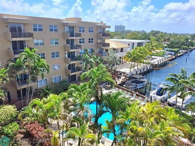 Building Photo - 1421 S Ocean Blvd