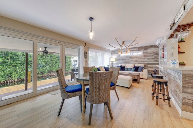 Foto del edificio - 205 Pirates Dr