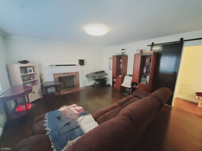 Building Photo - 3 br, 2 bath Condo - 29 Dean St Unit 1