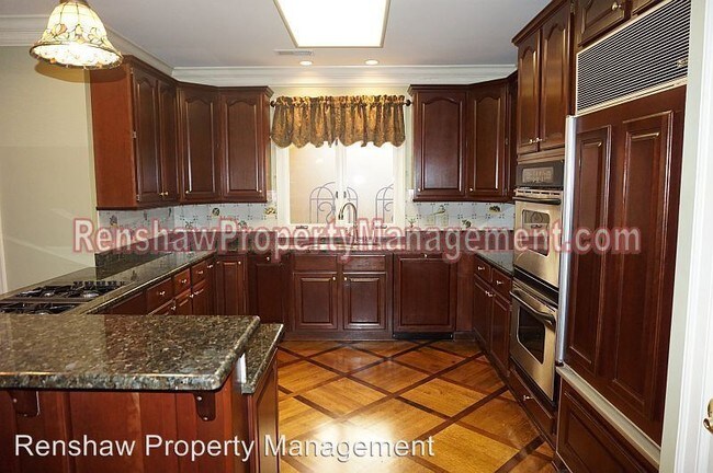 Building Photo - 953 E Riverwalk Dr