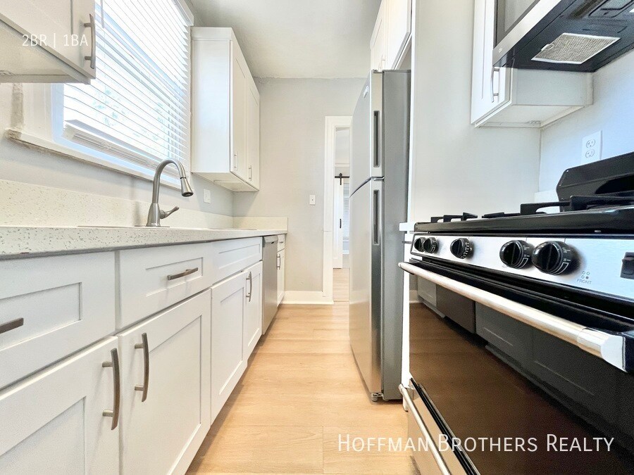 Primary Photo - 1217 1/2 Wilton Pl-A
