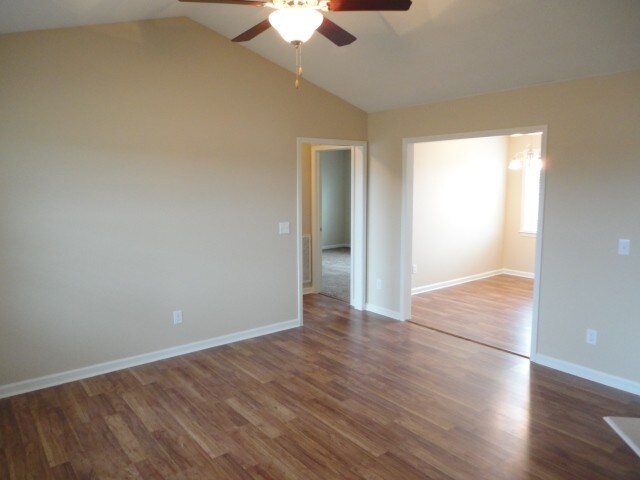 Building Photo - 96 Imperial Drive