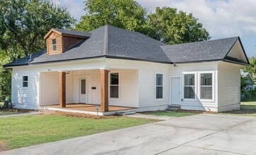 Building Photo - 1013 N 16th St