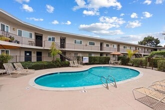 Building Photo - 8220 Vincetta Dr