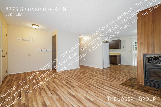Foto del edificio - 8775 Springridge Rd NE