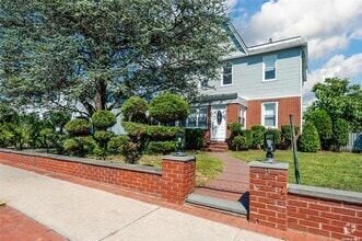 Building Photo - 223 Hickox Ave