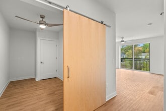 1 Bed - Standard w/ Bonus Room - Reed Creek Greenway Apartments