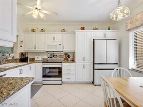 Building Photo - 725 Saratoga Cir