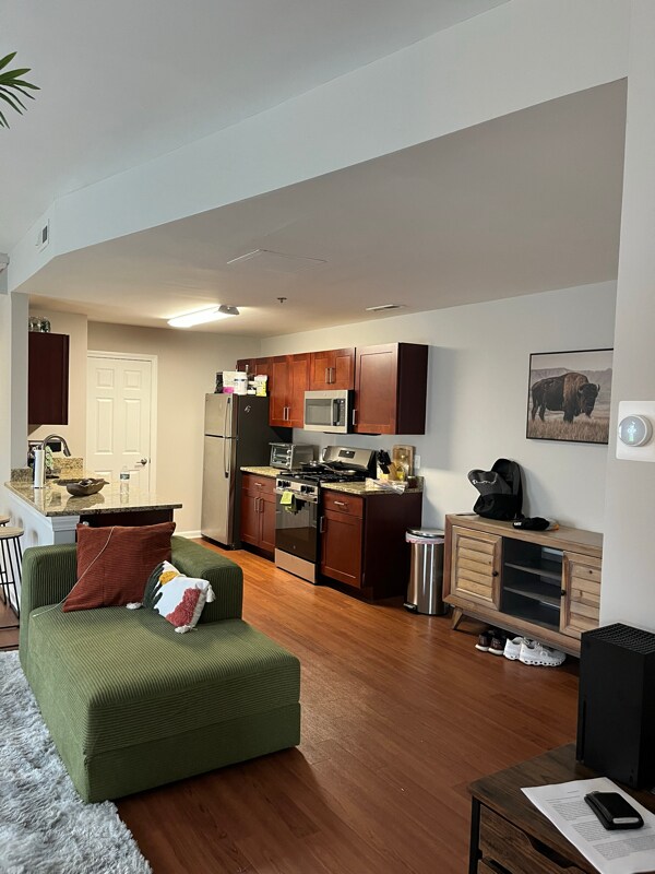 Building Photo - 37 Prospect St