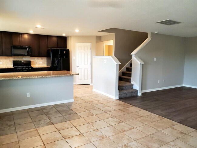Building Photo - 11914 Sabine Woods Trail