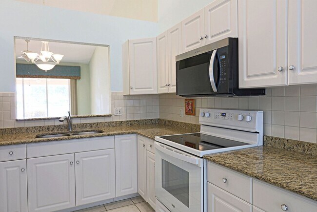 Building Photo - 13927 Lily Pad Cir