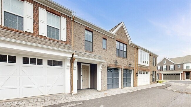 Photo - 515 Rodney Ln Townhome