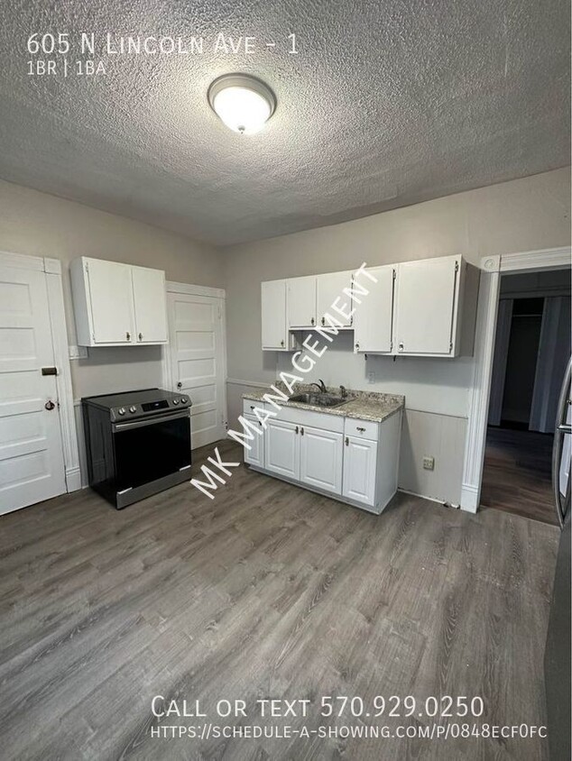 Primary Photo - 605 N Lincoln Ave