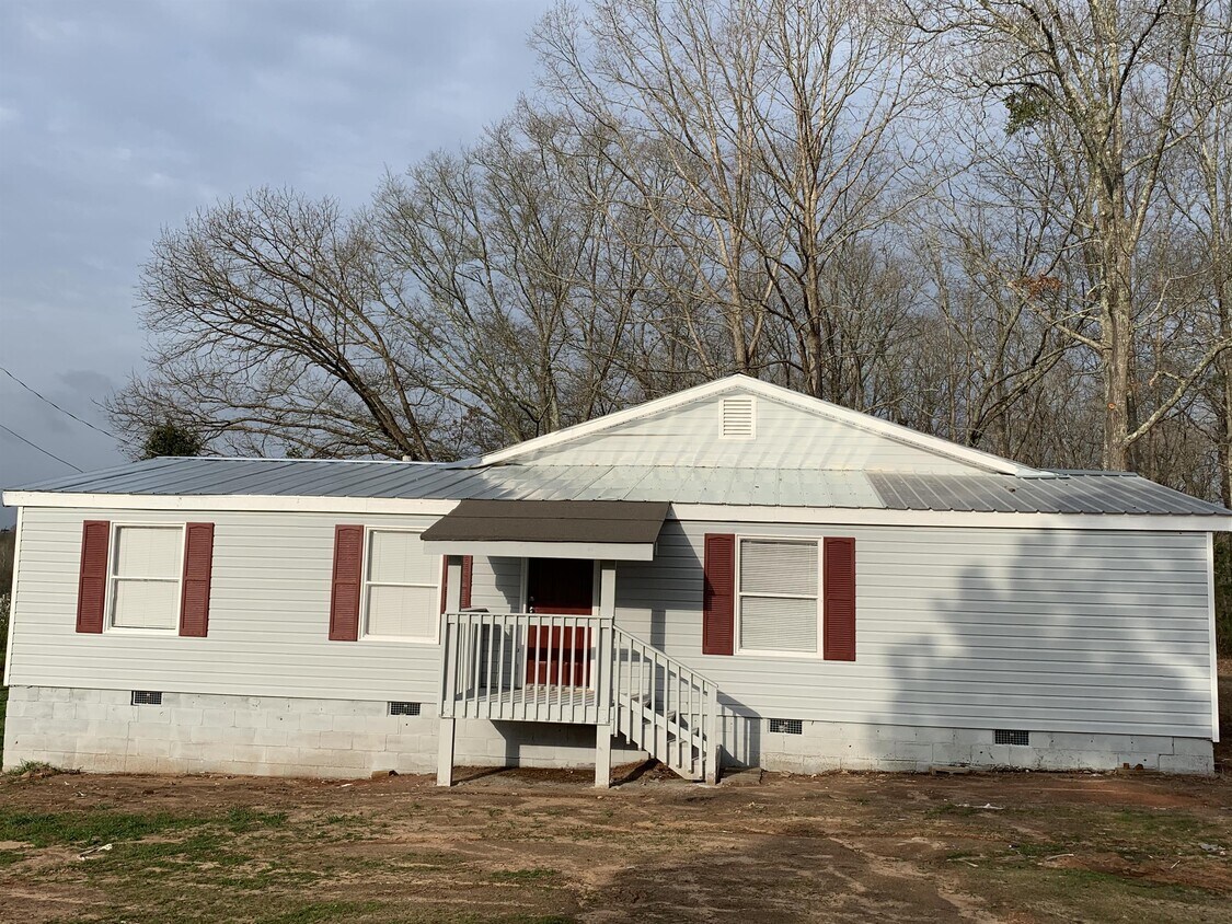 888 S Laney Rd, Locust Grove, GA 30248 House Rental in Locust Grove