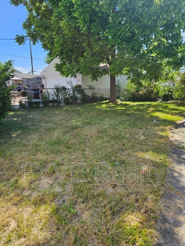 Foto del edificio - 4106 E 153rd St
