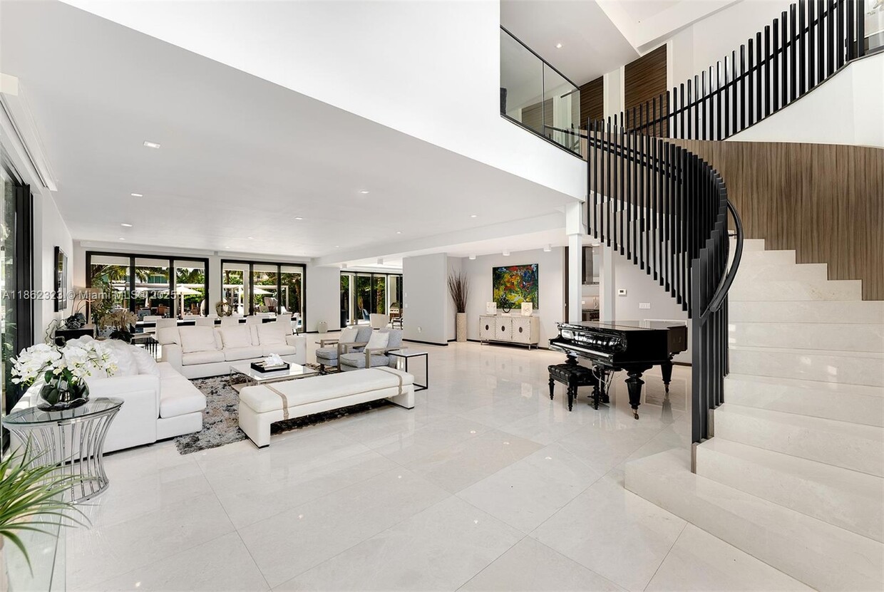 Foto principal - 3734 Chase Ave
