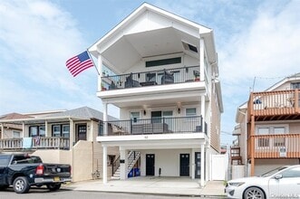 Building Photo - 62 Ohio Ave