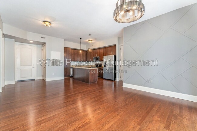 Foto del edificio - 4625 Piedmont Row Dr