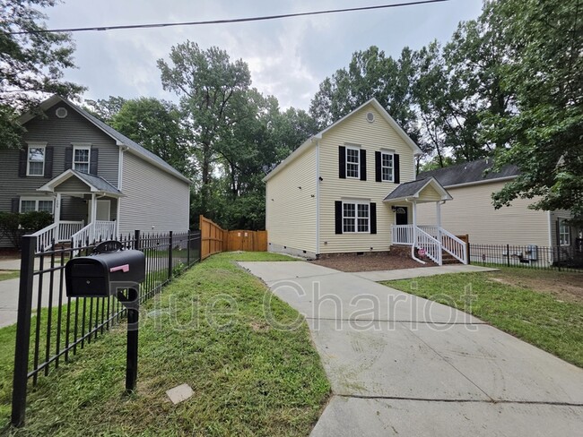 Photo - 704 Brye Street House